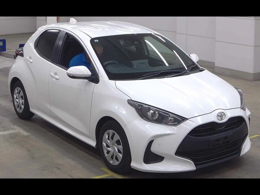 TOYOTA YARIS X