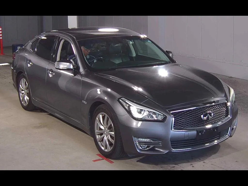 NISSAN FUGA HYBRID