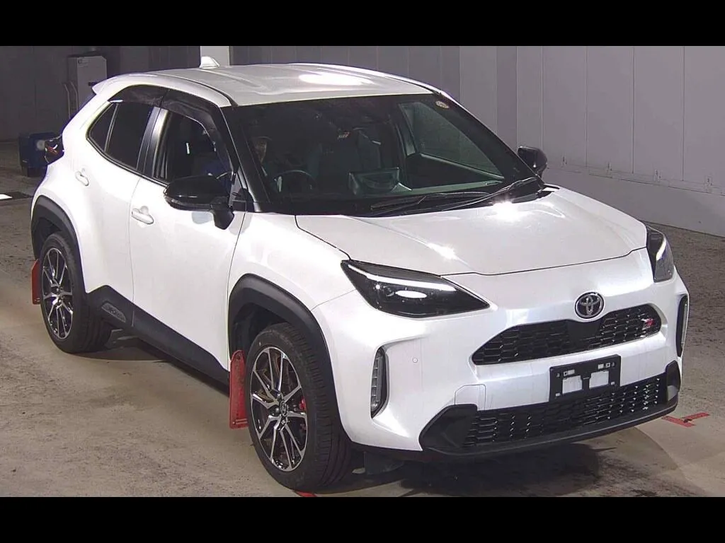 TOYOTA YARIS CROSS GR SPORT