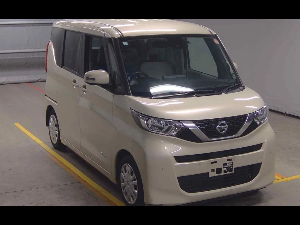 NISSAN ROOX X