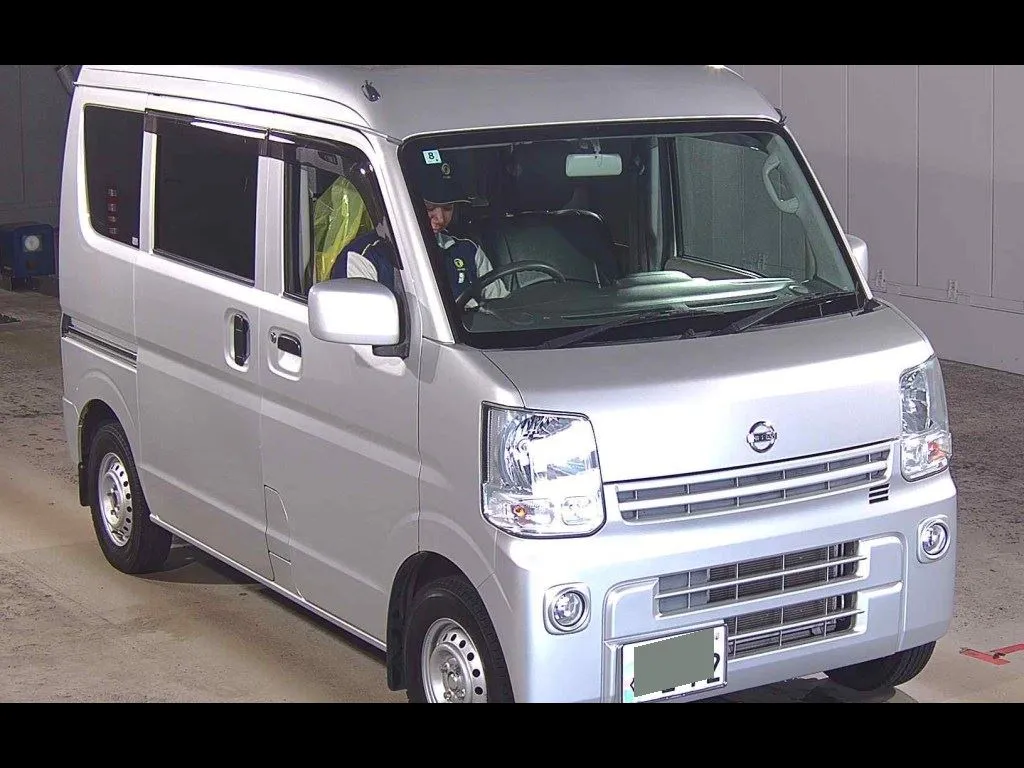 NISSAN NV100CLIPPER VAN GX