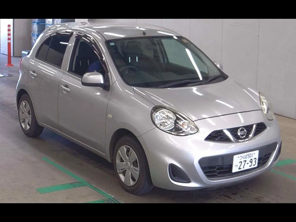 NISSAN MARCH 5D X V SELECTION