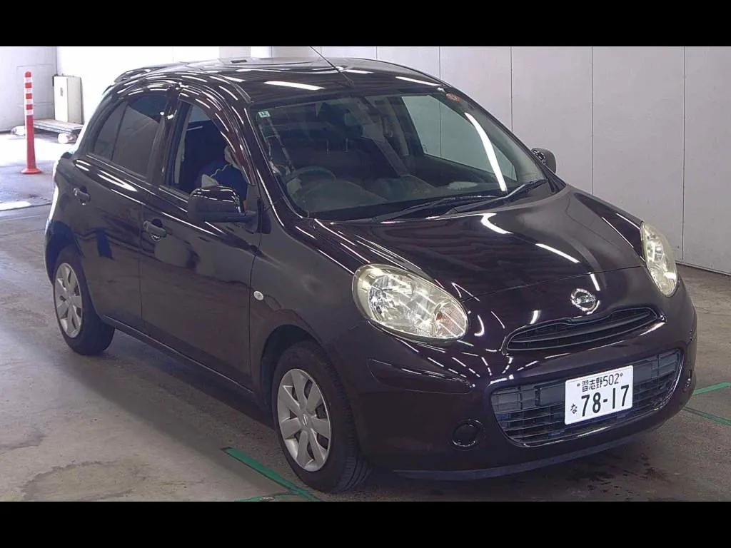 NISSAN MARCH 5D 12S V PACKAGE