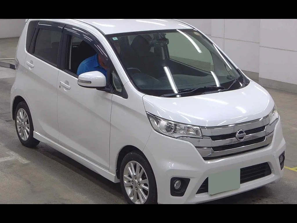 NISSAN DAYZ 4WD HIGHWAY STAR X
