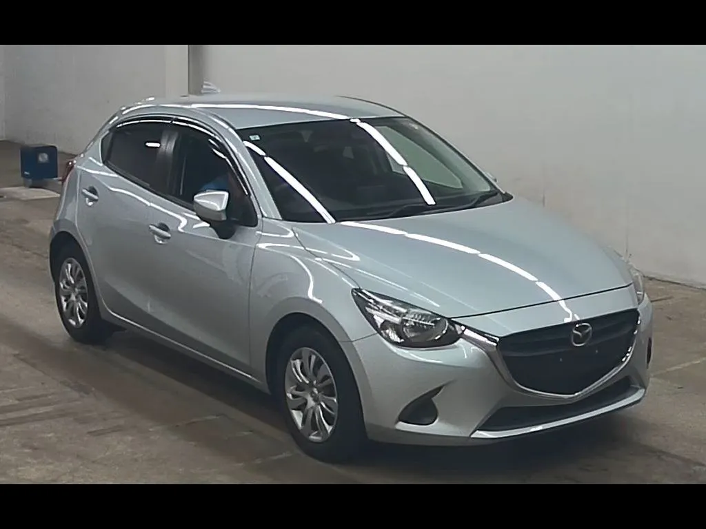 MAZDA DEMIO 5D 13S