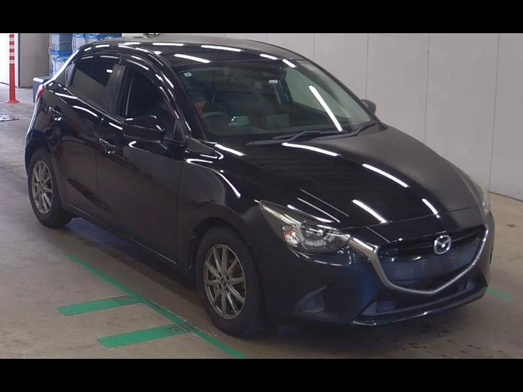 MAZDA DEMIO 5D 13S TOURING L PACKAGE