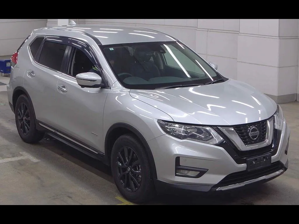 NISSAN X-TRAIL 4WD