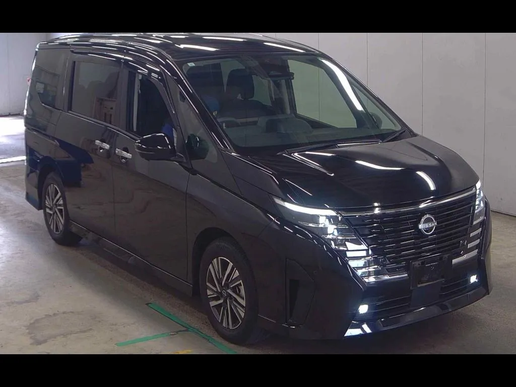 NISSAN SERENA 5D HIGHWAY STAR V