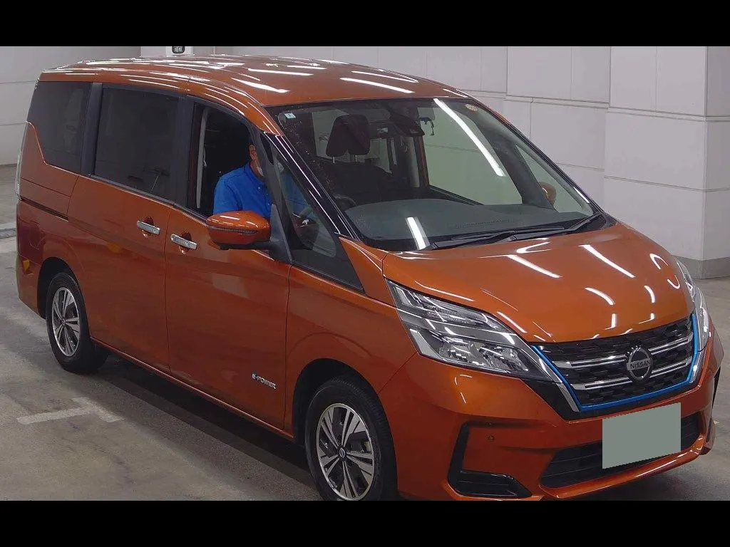NISSAN SERENA 5D E-POWER XV