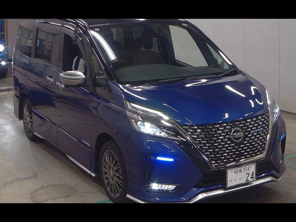 NISSAN SERENA 5D E-POWER AUTECH SPORTS SPEC