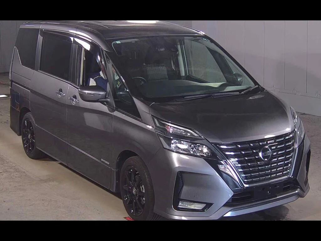 NISSAN SERENA 5D HIGHWAY STAR