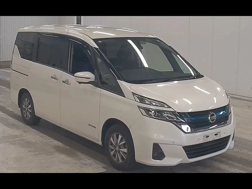 NISSAN SERENA 5D E-POWER XV