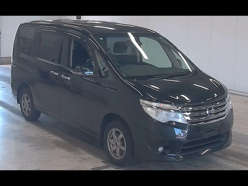 NISSAN SERENA 5D 4WD 20X V SELECTION + SAFETY