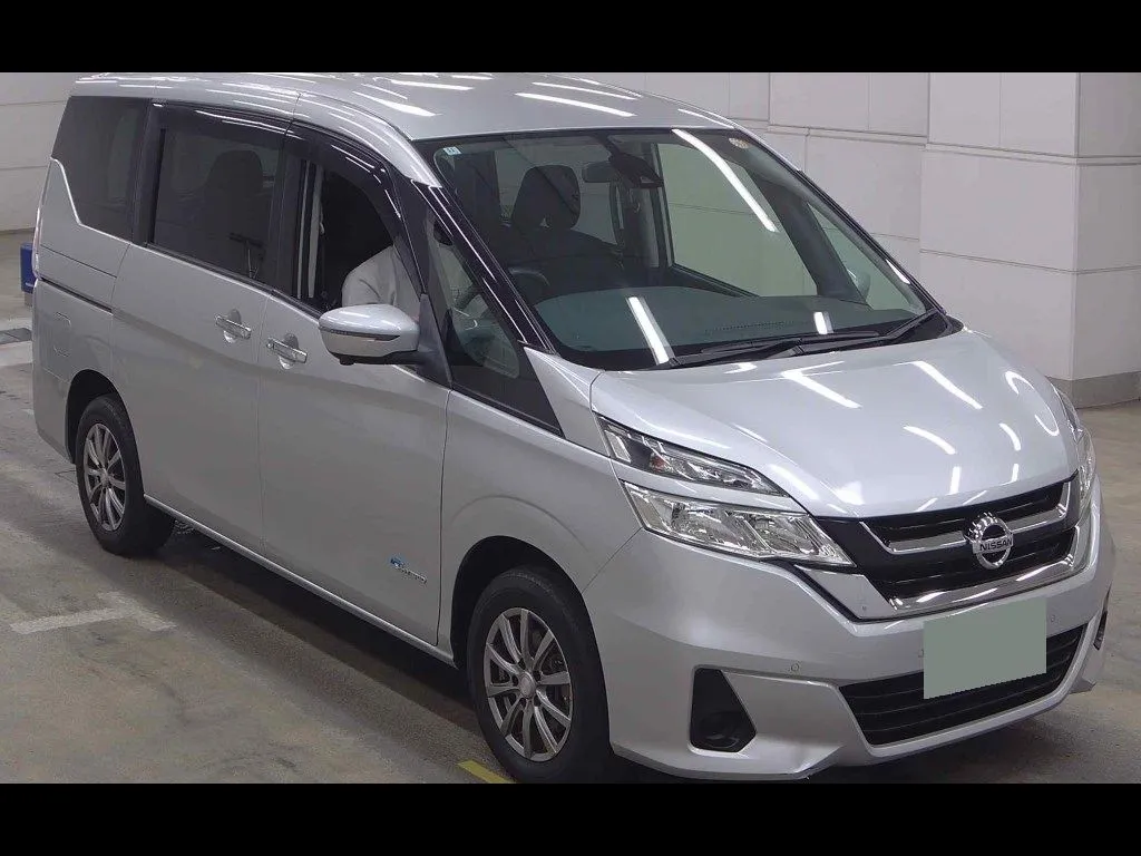 NISSAN SERENA 5D 4WD X