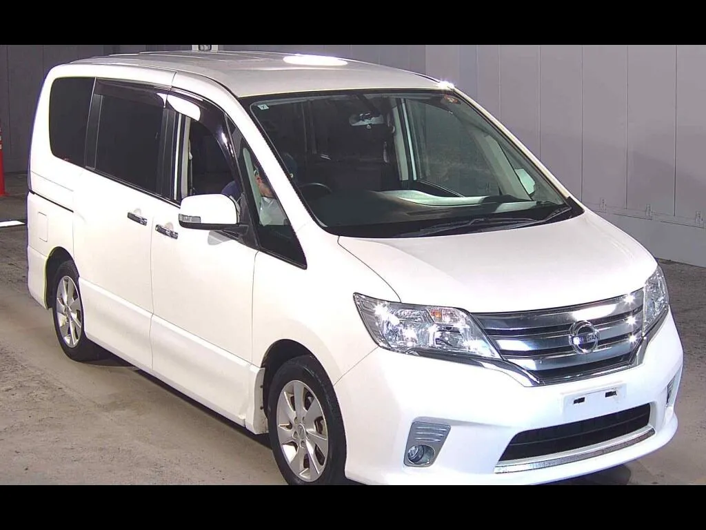 NISSAN SERENA 5D HIGHWAY STAR