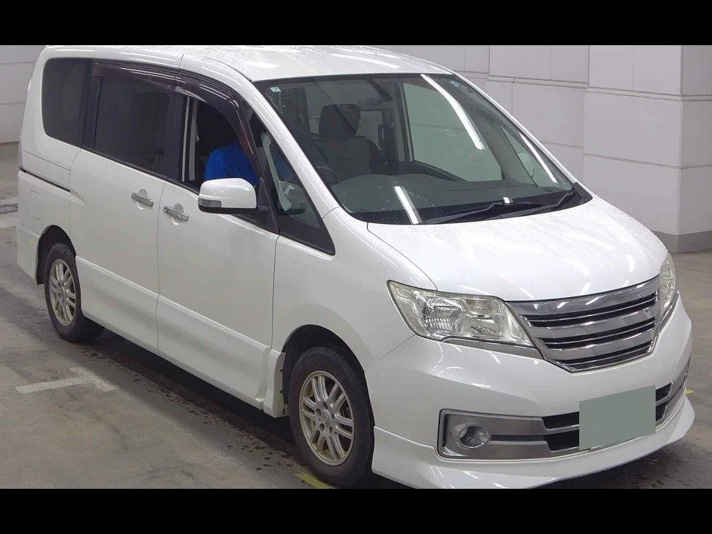 NISSAN SERENA 5D 4WD RIDER