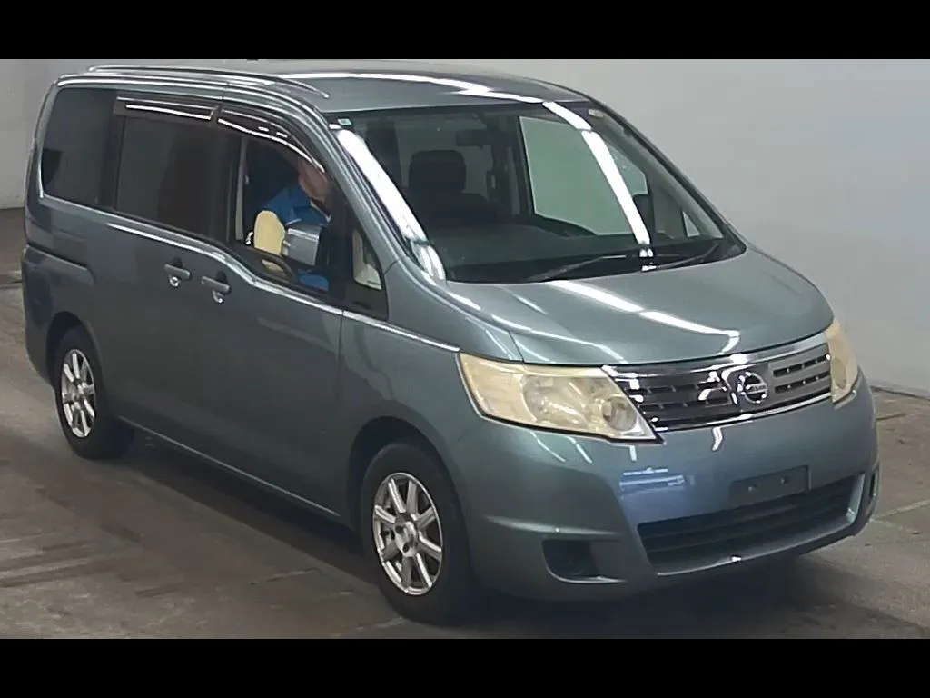 NISSAN SERENA 5D 20S V SELECTION
