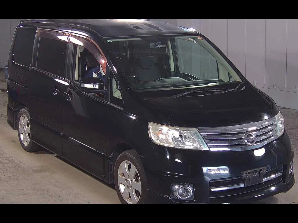 NISSAN SERENA 5D HIGHWAY STAR