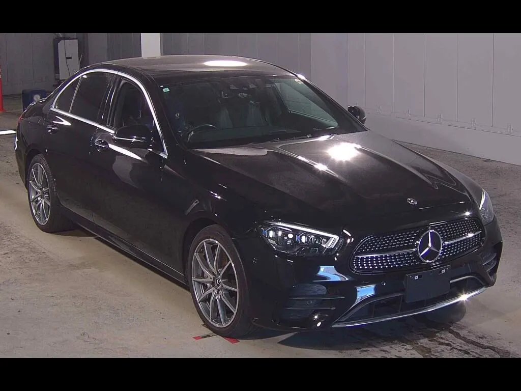 MERCEDES BENZ E-CLASS 4D E300 SPORTS