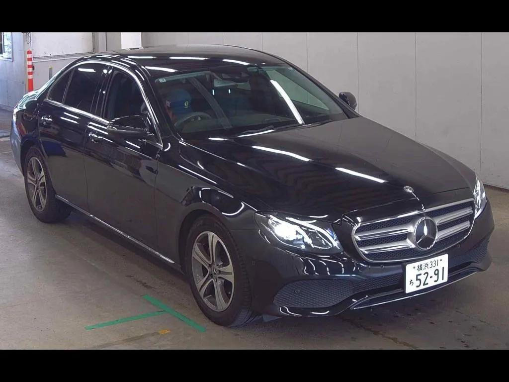 MERCEDES BENZ E-CLASS 4D E200 AVANTGARDE