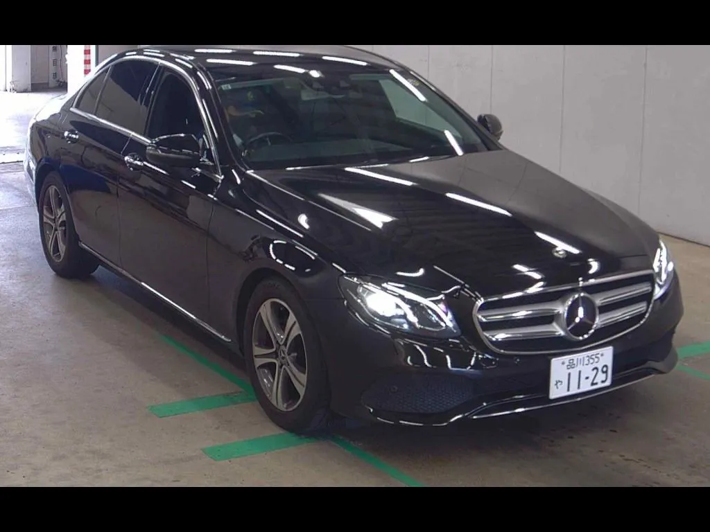 MERCEDES BENZ E-CLASS 4D E220D AVANTGARDE