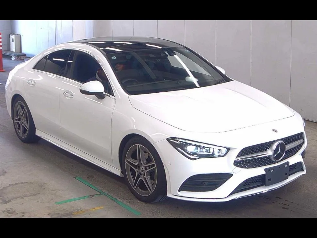 MERCEDES BENZ CLA-CLASS CLA180 AMG LINE