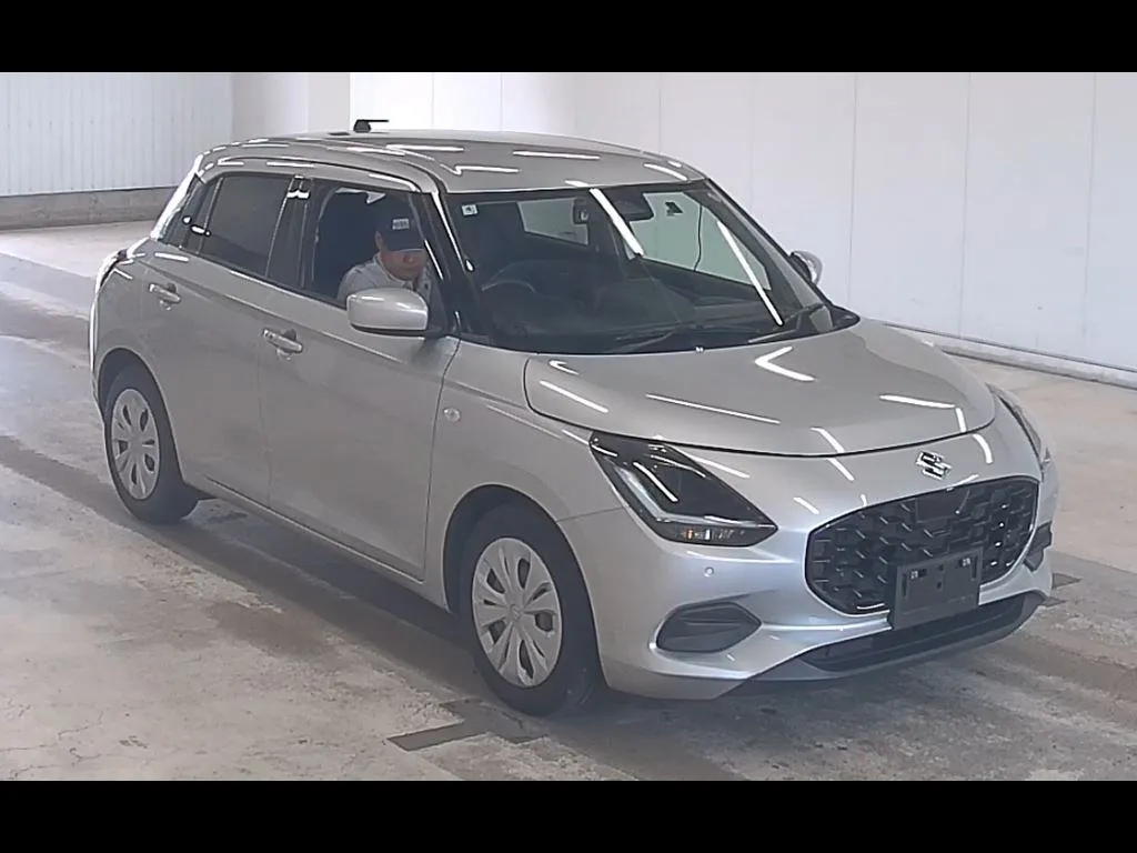 SUZUKI SWIFT 5D XG
