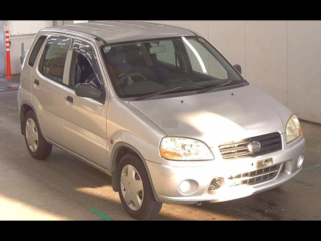 SUZUKI SWIFT 5D