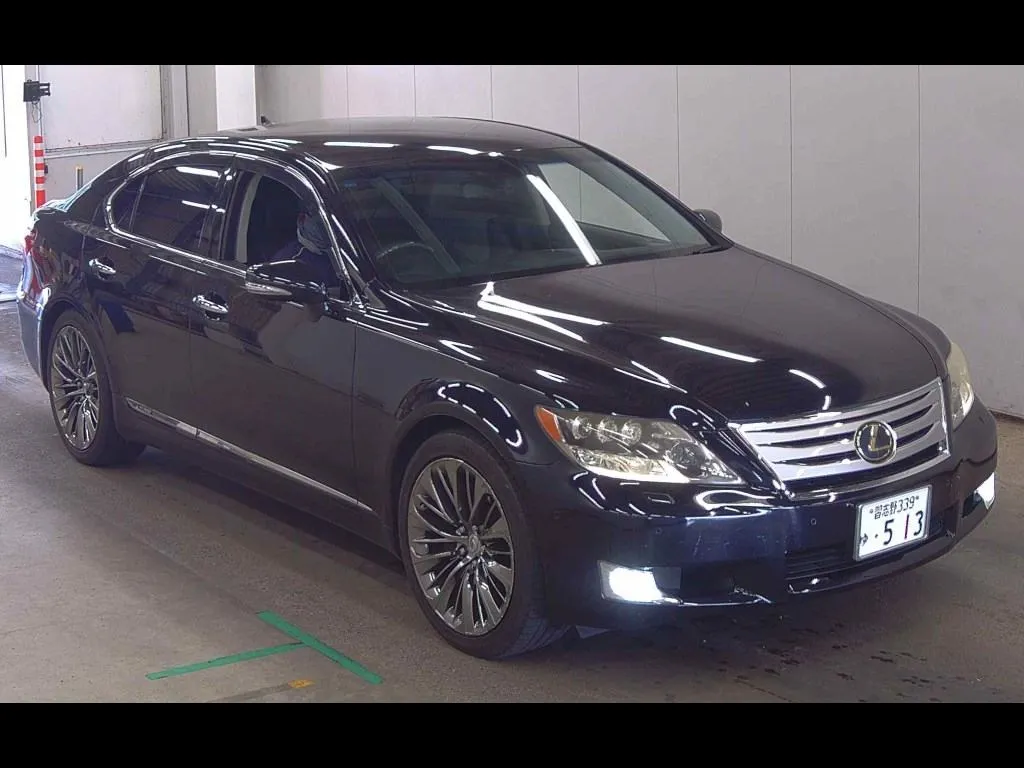 LEXUS LS 4WD LS600H I PACKAGE