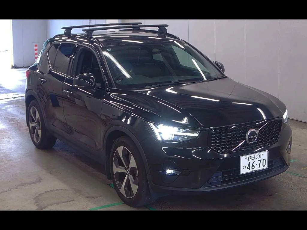 VOLVO XC40 4WD ULTIMATE B4 AWD DARK EDITION