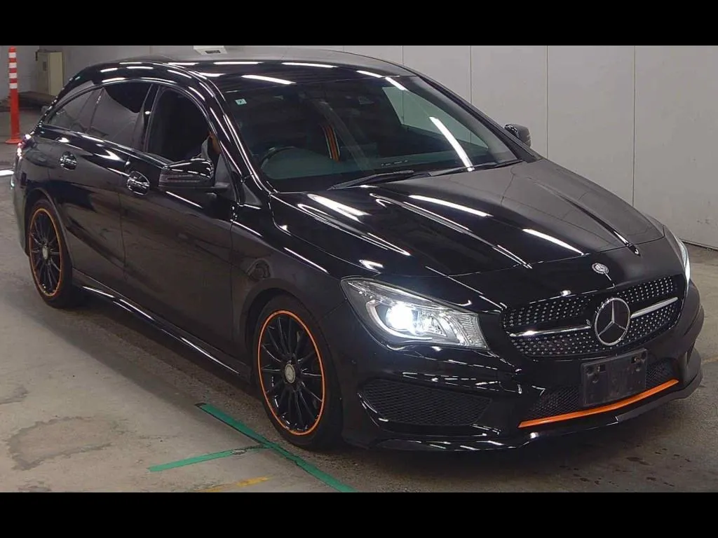 MERCEDES BENZ CLA-CLASS SHOOTING BRAKE CLA250 SHOOTING BRAKE ORANGE ART ED
