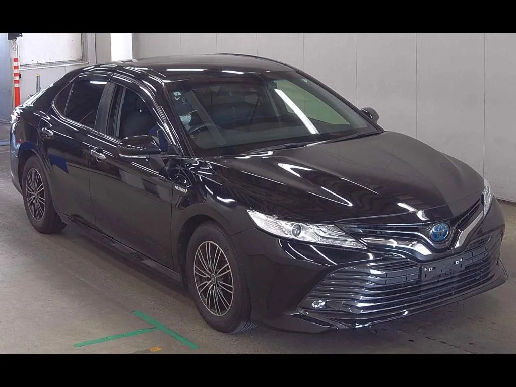 TOYOTA CAMRY 4D X