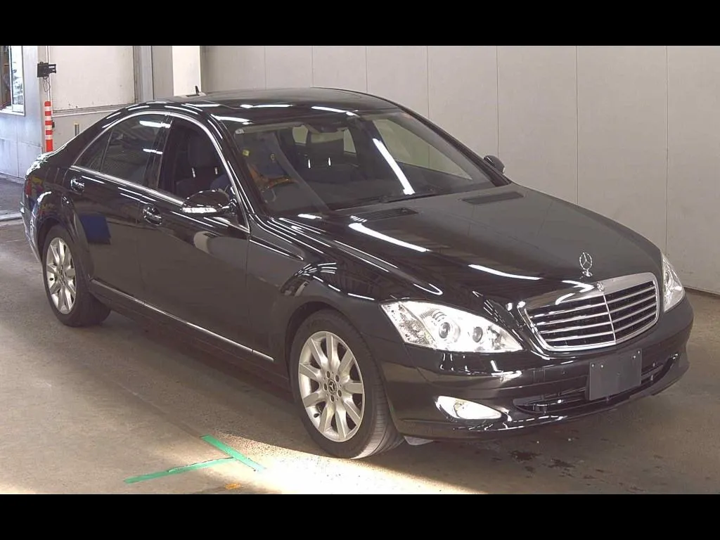 MERCEDES BENZ S-CLASS 4D S550