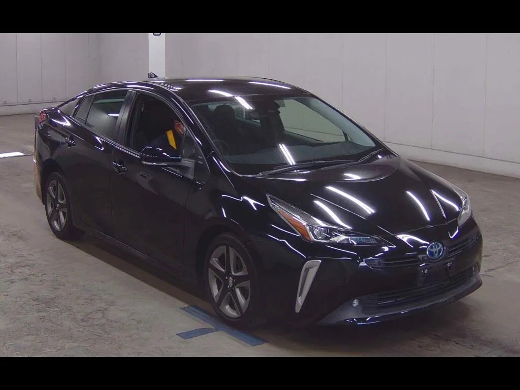 TOYOTA PRIUS 5D S SAFETY PLUS Ⅱ