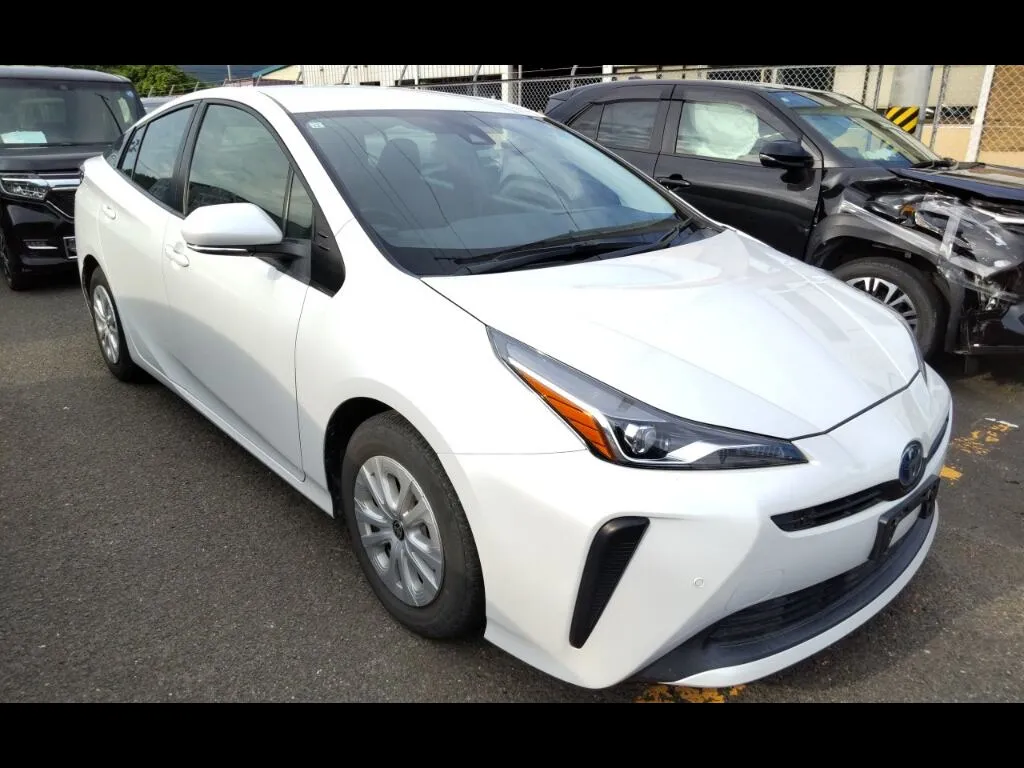 TOYOTA PRIUS 5D 4WD S