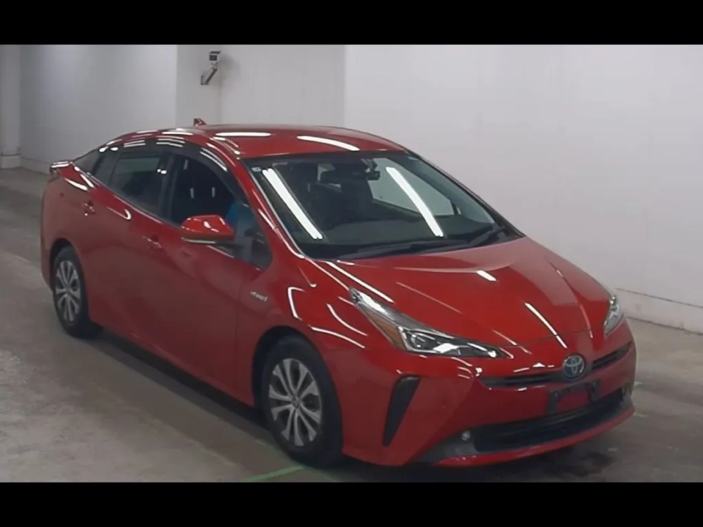 TOYOTA PRIUS 5D A