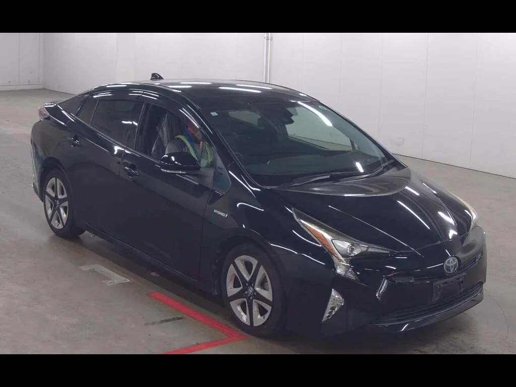 TOYOTA PRIUS 5D A PREMIUM TOURING SELECTION