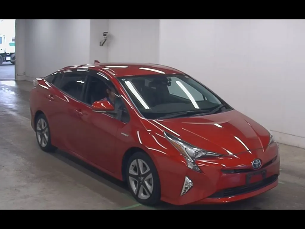 TOYOTA PRIUS 5D A TOURING SELECTION