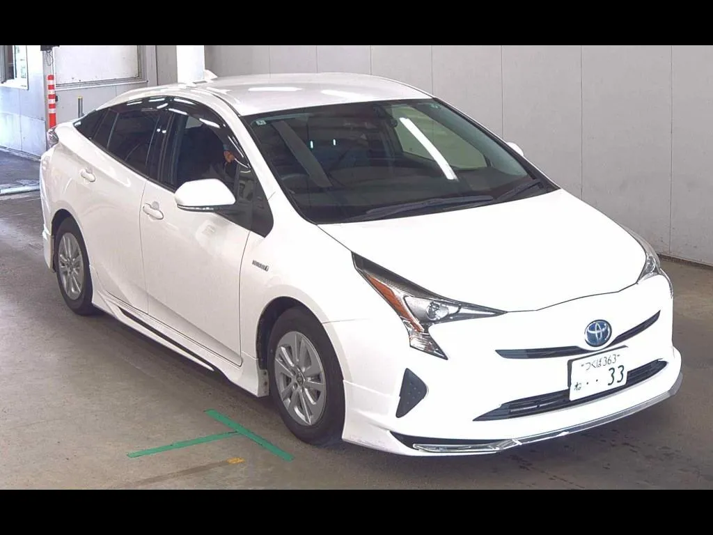 TOYOTA PRIUS 5D S