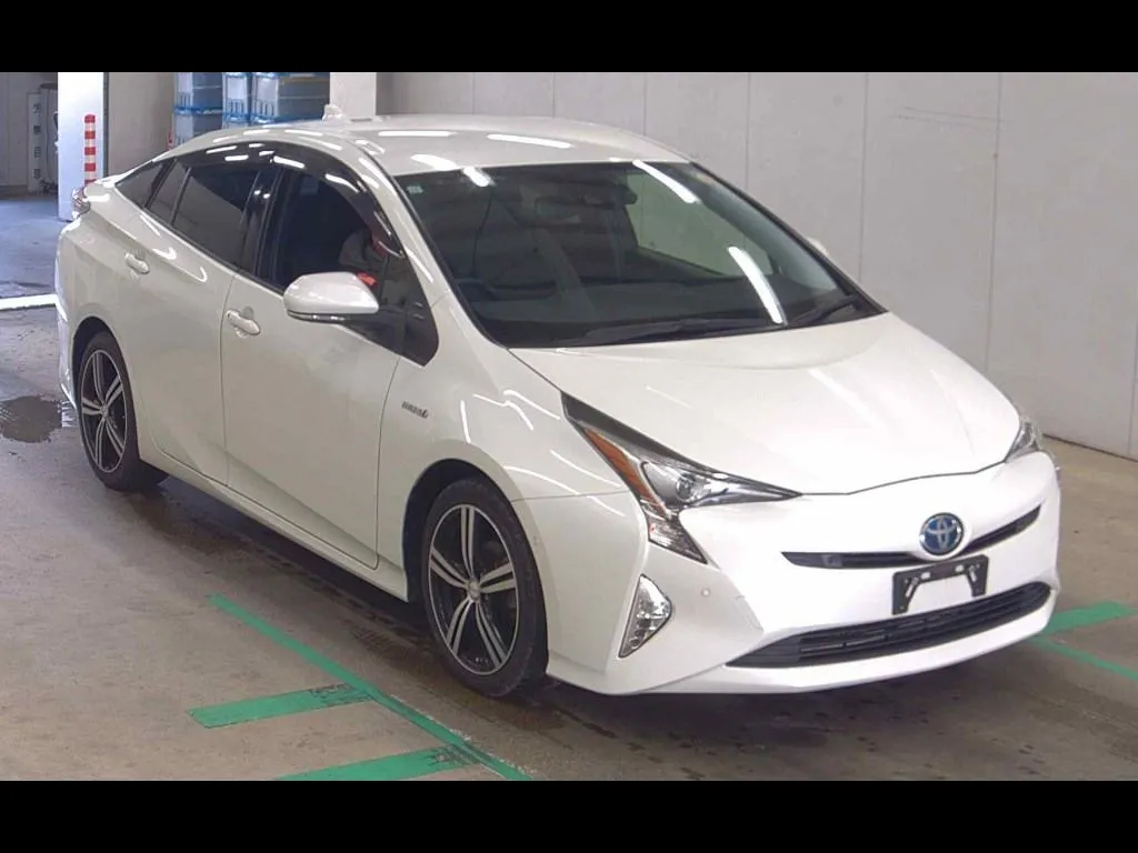 TOYOTA PRIUS 5D S SAFETY PLUS