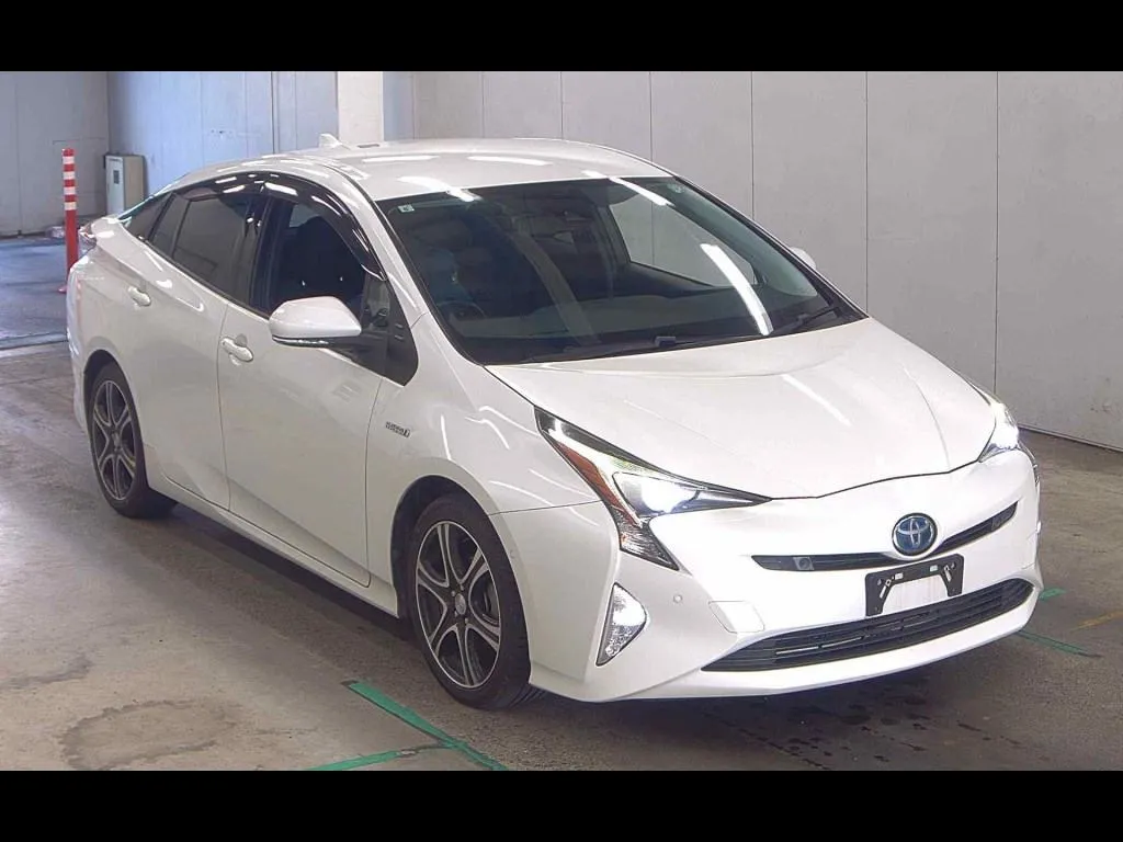 TOYOTA PRIUS 5D S SAFETY PLUS