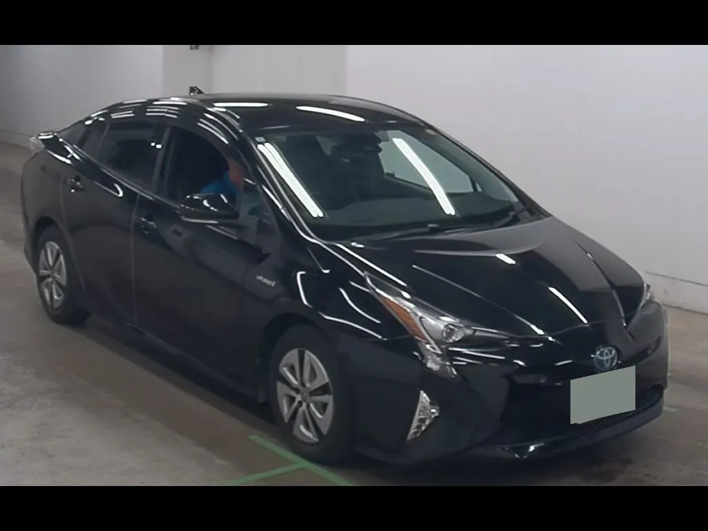 TOYOTA PRIUS 5D A