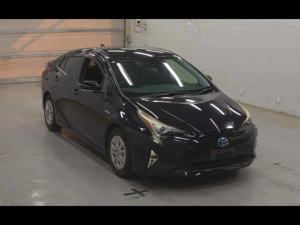 TOYOTA PRIUS 5D S
