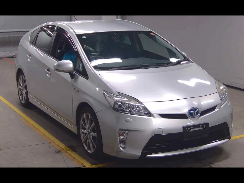 TOYOTA PRIUS 5D S TOURING SELECTION