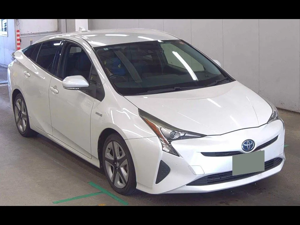 TOYOTA PRIUS 5D S TOURING SELECTION