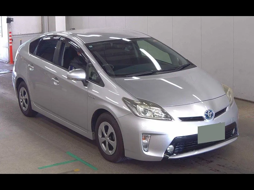 TOYOTA PRIUS 5D S