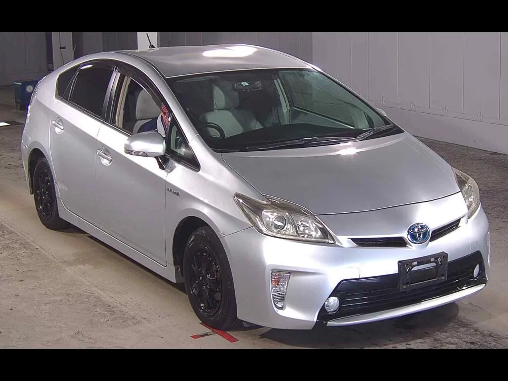 TOYOTA PRIUS 5D S