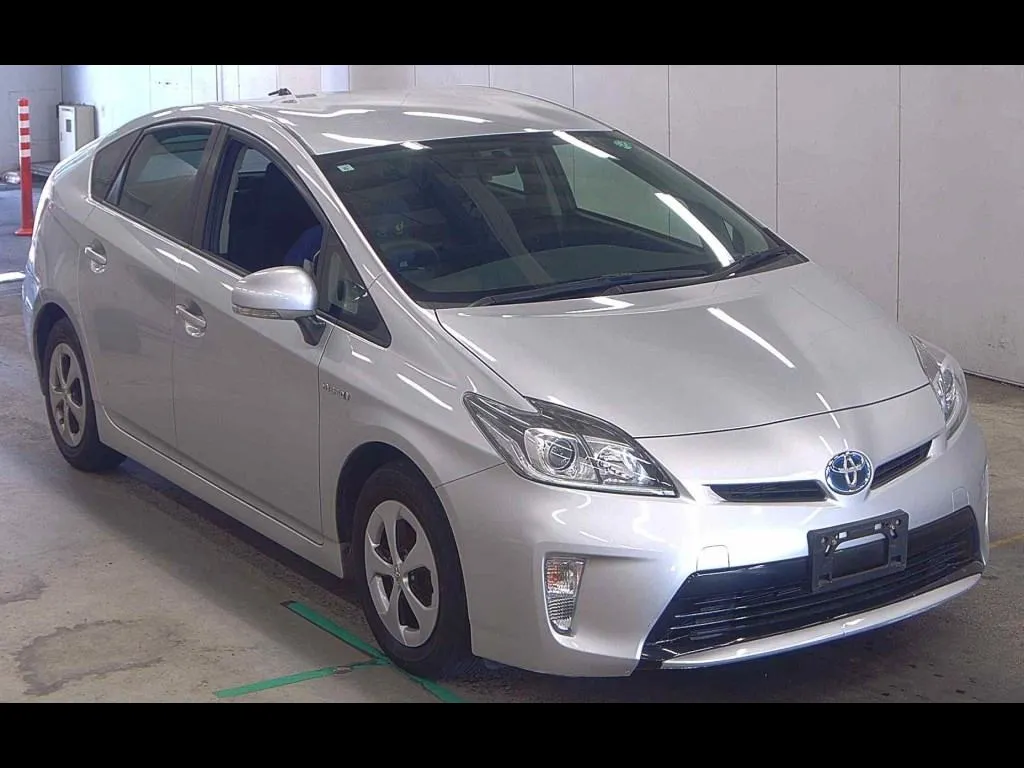 TOYOTA PRIUS 5D S