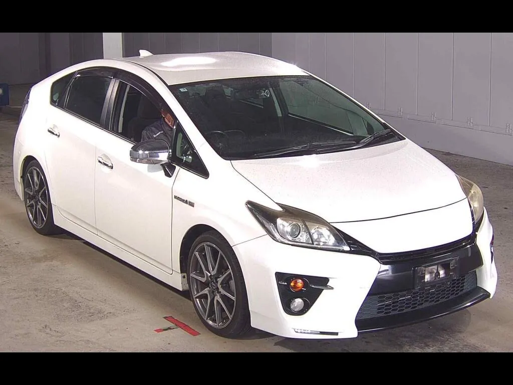 TOYOTA PRIUS 5D S TOURING SELECTION･GS