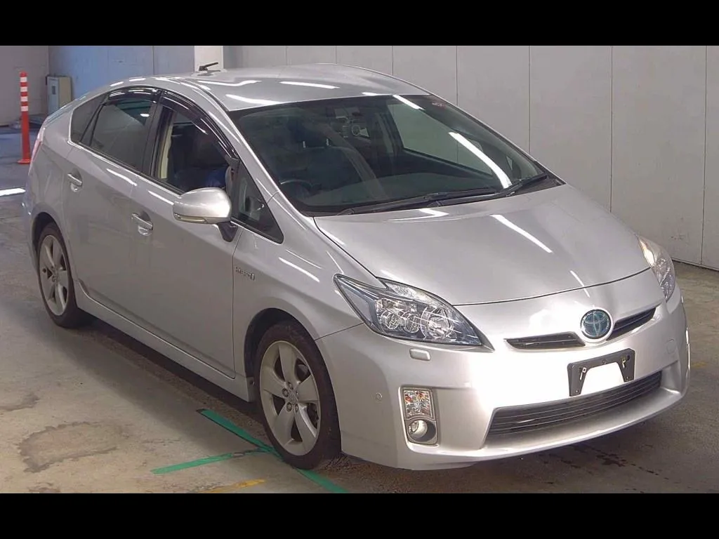 TOYOTA PRIUS 5D G TOURING SELECTION LEATHER PACKAGE